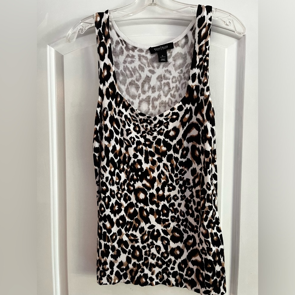 White House/Black Market knit, animal print tank. Size S.
